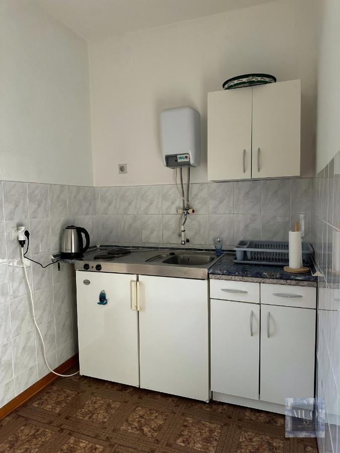 Muo 33 Apartments Kotor Exterior photo