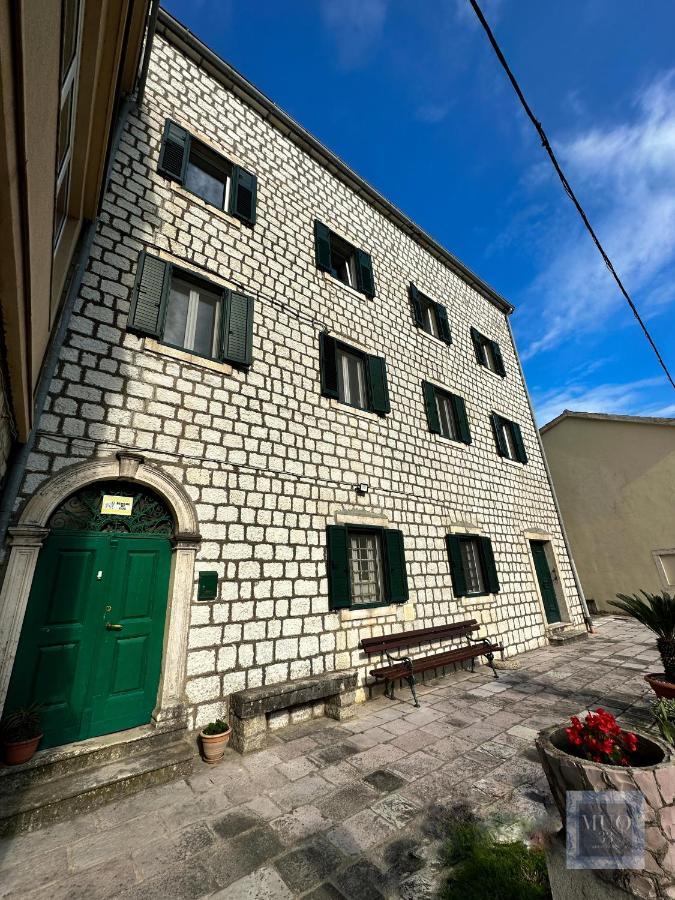 Muo 33 Apartments Kotor Exterior photo